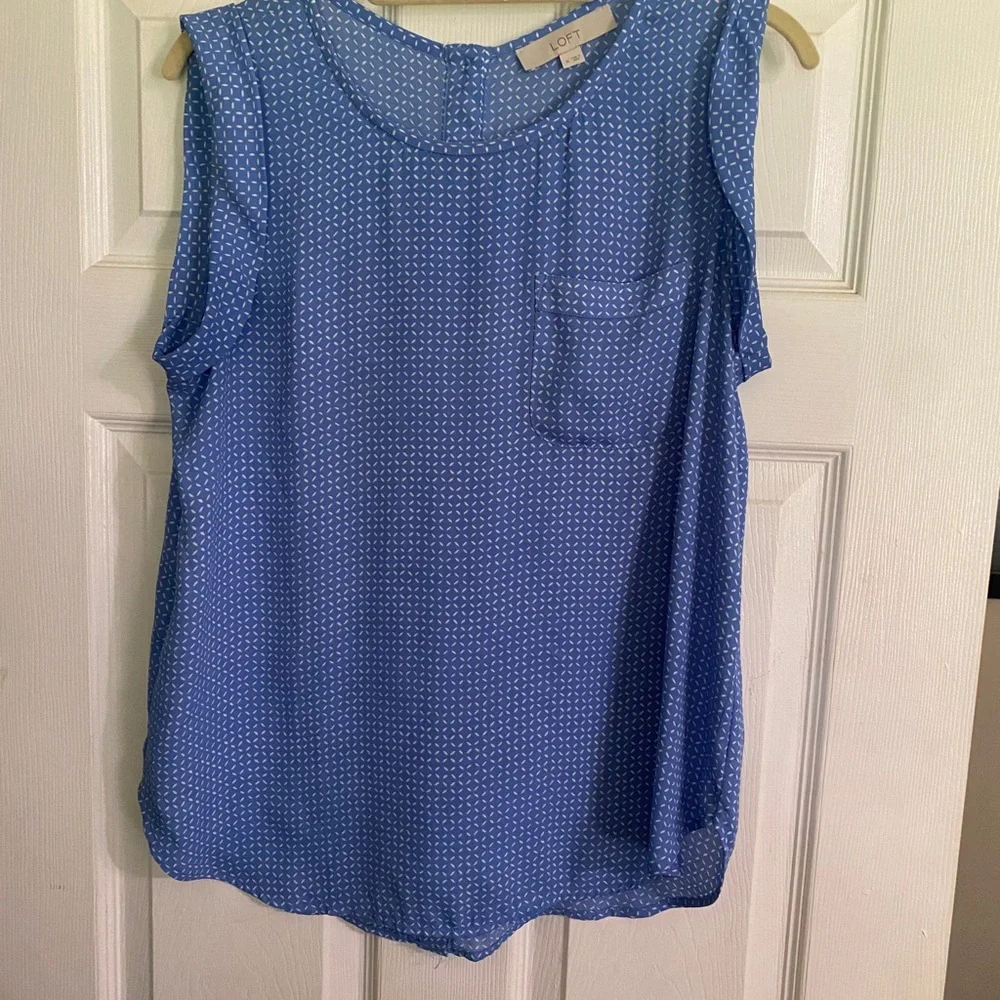 LOFT Blue Patterned Tank Top - Picture 1 of 3